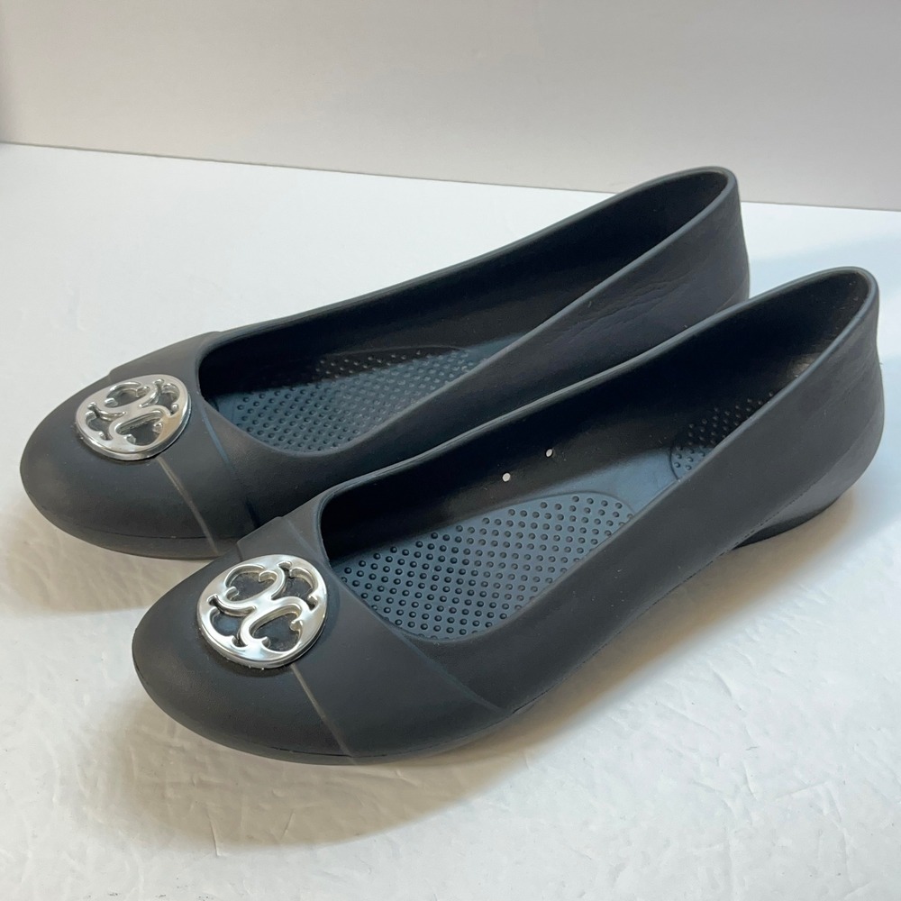 Crocs Womens Gianna Ballet Flats 10 Black Silver Medallion Slip On Comfort Shoes